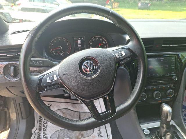 2022 Volkswagen Passat 2.0T R-Line