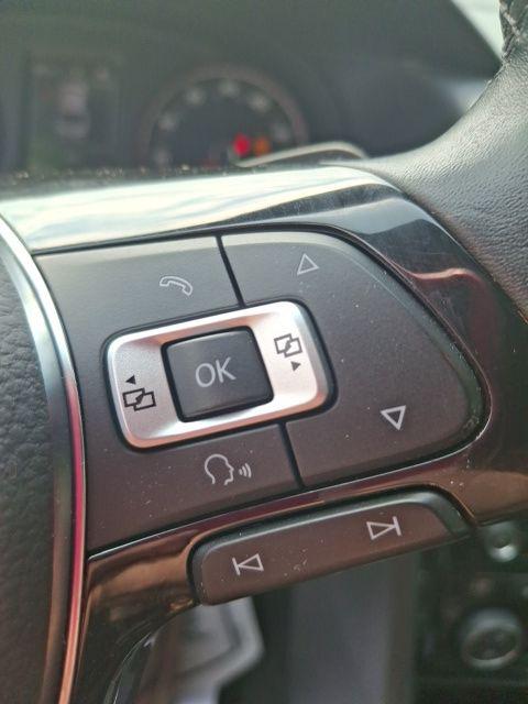 2022 Volkswagen Passat 2.0T R-Line