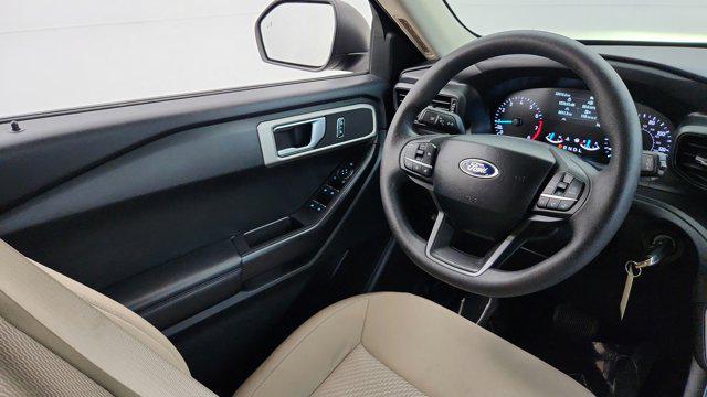 2022 Ford Explorer Base
