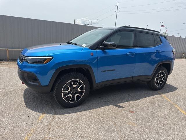 2025 Jeep Compass COMPASS TRAILHAWK 4X4