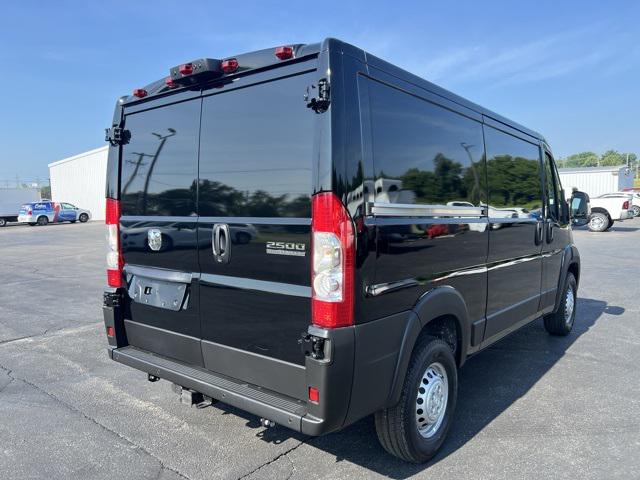 2025 RAM Ram ProMaster RAM PROMASTER 2500 TRADESMAN CARGO VAN LOW ROOF 136 WB