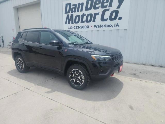 2025 Jeep Compass COMPASS TRAILHAWK 4X4