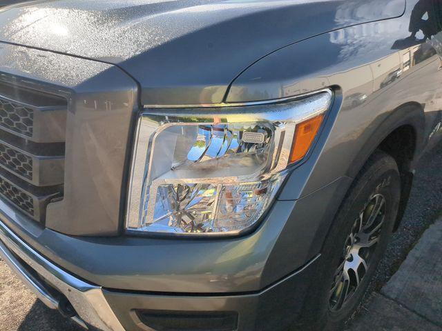 2021 Nissan TITAN Crew Cab SV 4x4