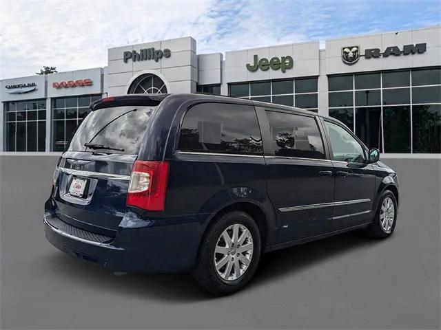 2013 Chrysler Town and Country Touring