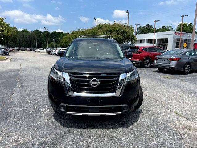 2022 Nissan Pathfinder SL 2WD