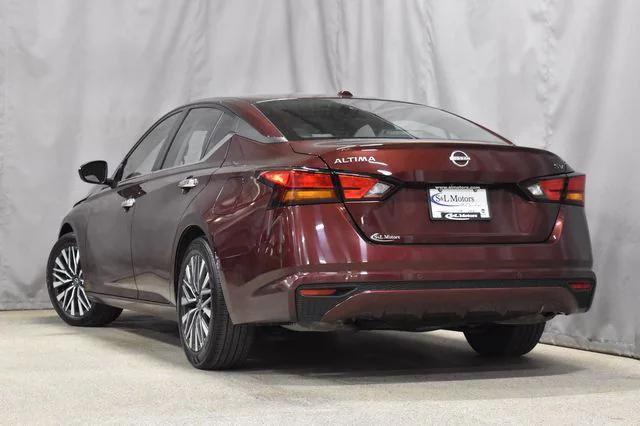 2024 Nissan Altima SV FWD
