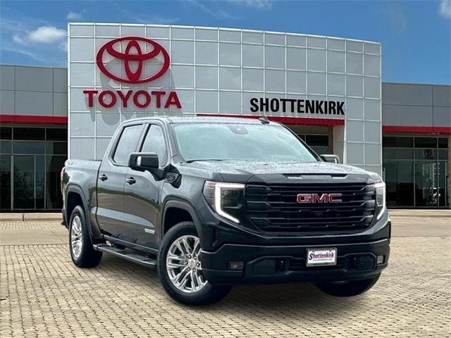 2023 GMC Sierra 1500 4WD Crew Cab Short Box Elevation with 3SB