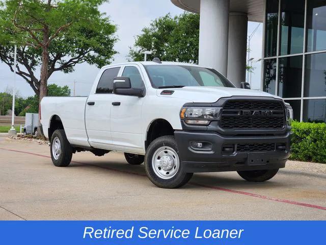 2024 RAM 2500 Tradesman Crew Cab 4x4 8 Box