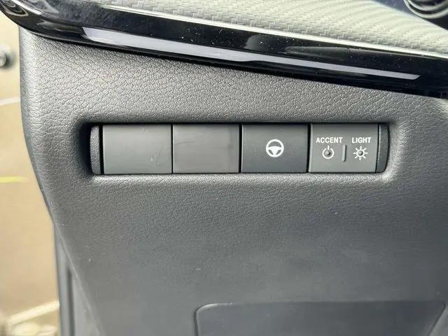 2025 Nissan Kicks SR Intelligent AWD