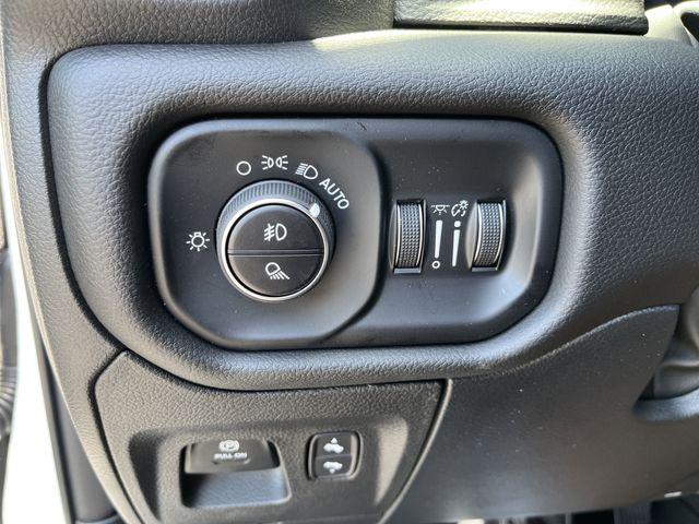 2025 Ram 1500 Big Horn Crew Cab 4x2 57 Box