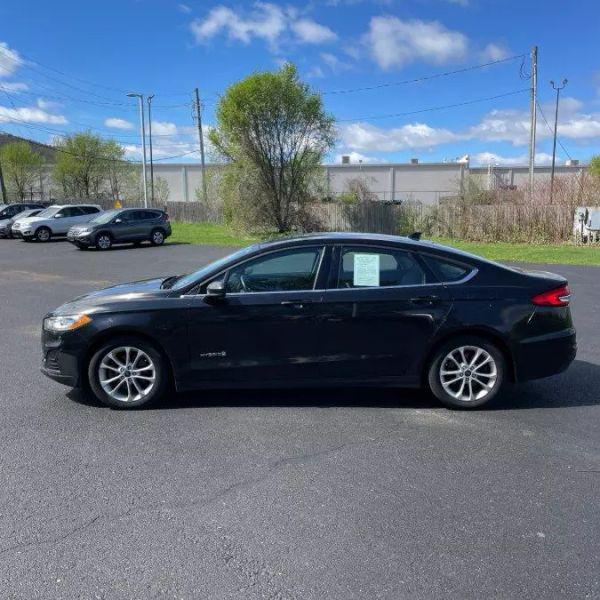 2019 Ford Fusion Hybrid SE