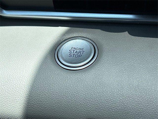 2025 Hyundai Elantra SEL - Photo 13