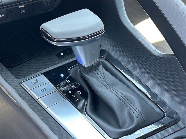2025 Hyundai Elantra SEL - Photo 14