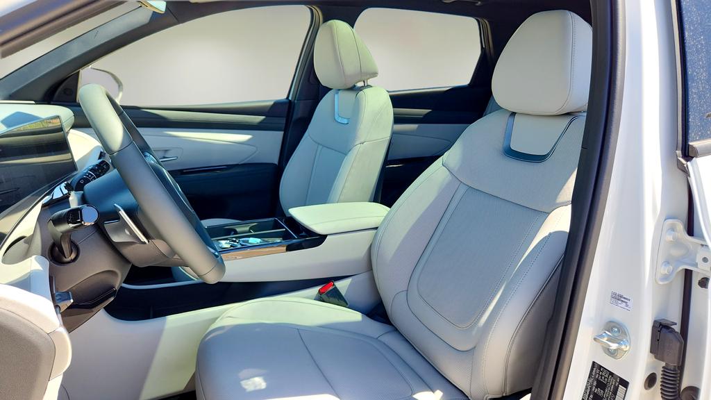 2025 Hyundai Tucson Limited - Photo 10