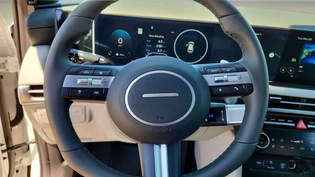 2025 Hyundai Tucson Limited - Photo 17