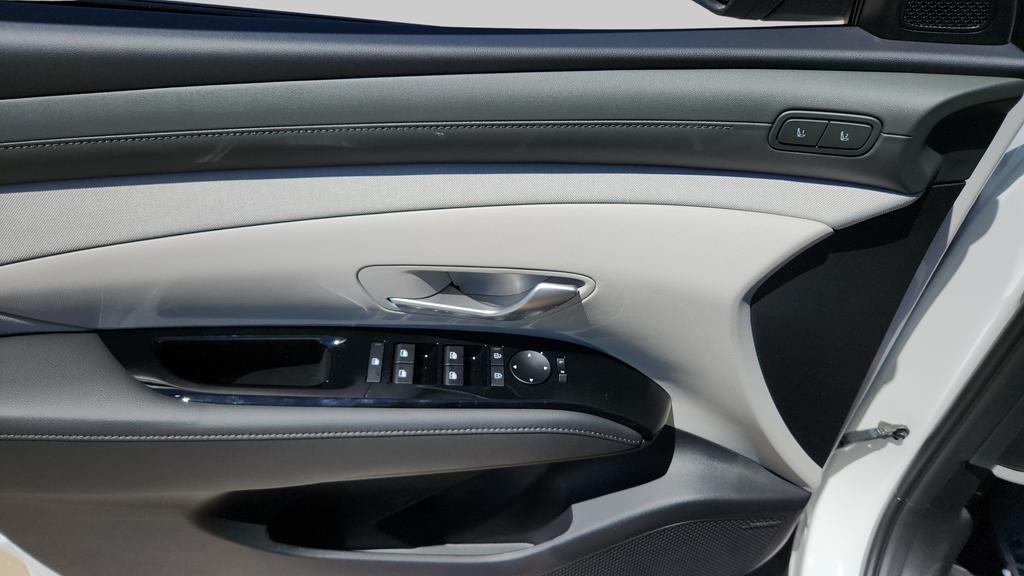 2025 Hyundai Tucson Limited - Photo 40