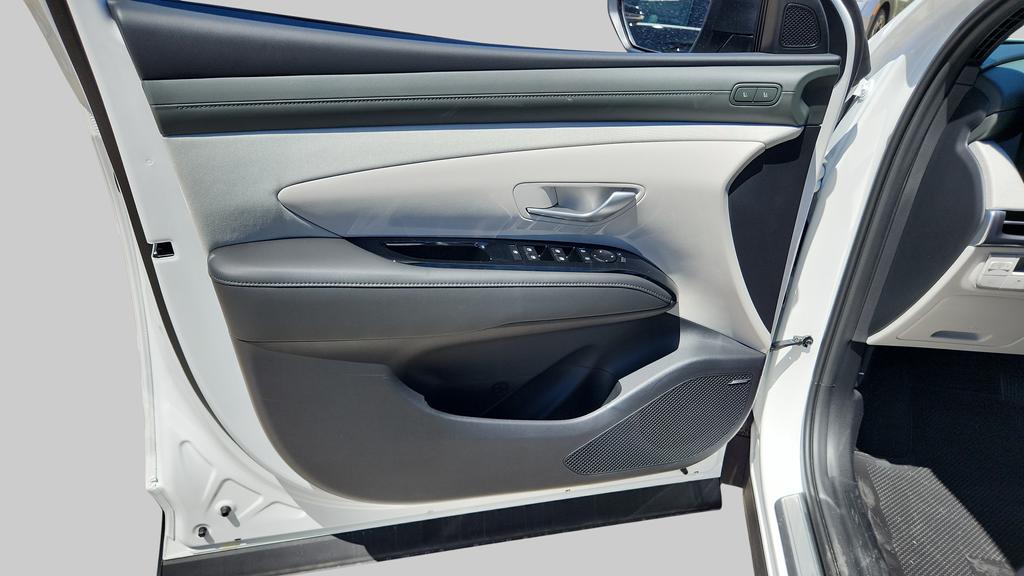 2025 Hyundai Tucson Limited - Photo 41