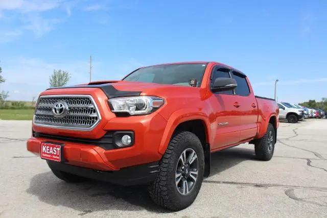 2017 Toyota Tacoma SR5 V6 for sale in Harlan, IA