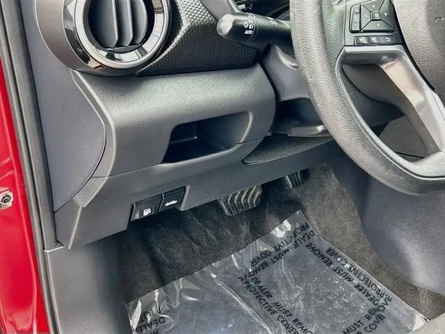 2024 Nissan Kicks SV Xtronic CVT