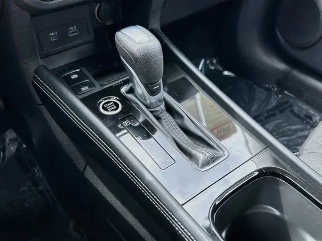 2024 Nissan Kicks SV Xtronic CVT