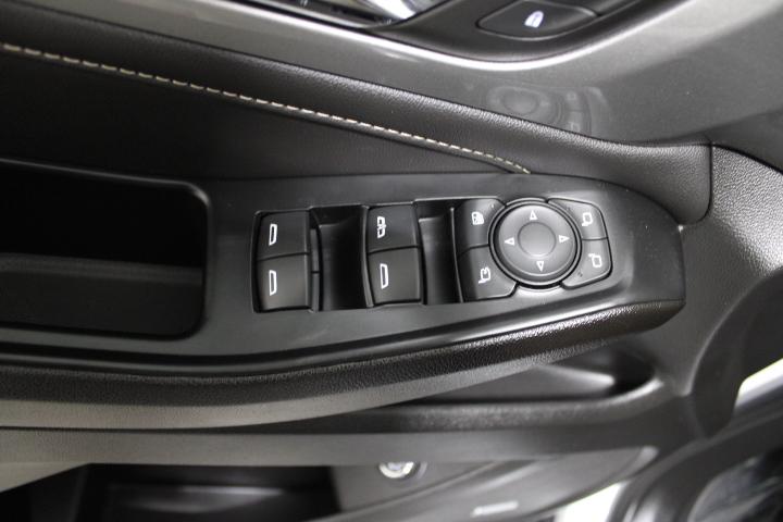 2023 Chevrolet Traverse AWD LT Leather