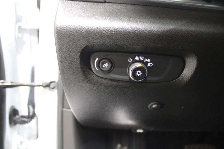 2023 Chevrolet Traverse AWD LT Leather