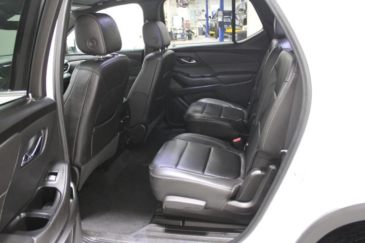 2023 Chevrolet Traverse AWD LT Leather