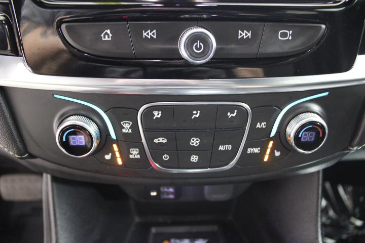 2023 Chevrolet Traverse AWD LT Leather
