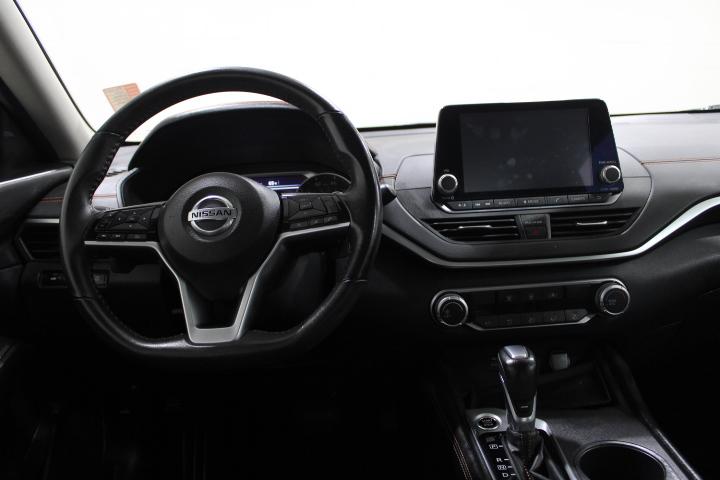 2021 Nissan Altima SR FWD