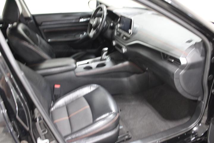 2021 Nissan Altima SR FWD