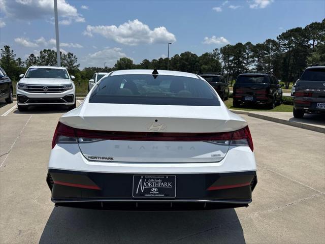 2025 Hyundai Elantra Hybrid Limited
