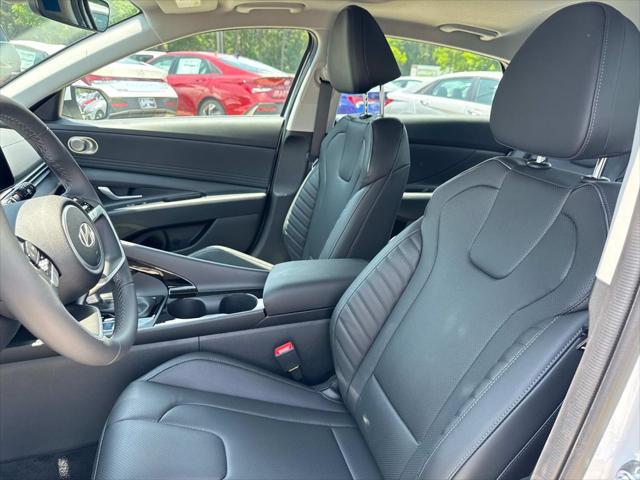2025 Hyundai Elantra Hybrid Limited