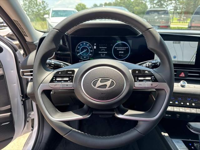 2025 Hyundai Elantra Hybrid Limited