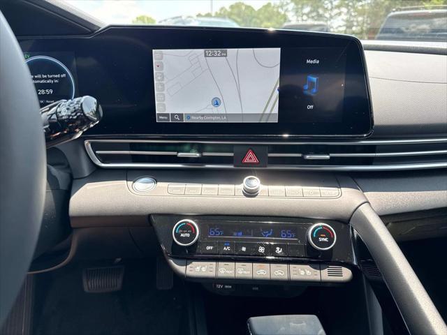 2025 Hyundai Elantra Hybrid Limited