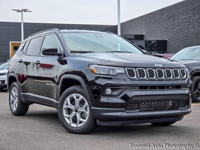 2025 Jeep Compass COMPASS LATITUDE 4X4
