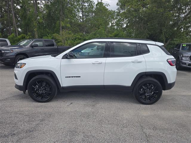 2025 Jeep Compass COMPASS LATITUDE 4X4