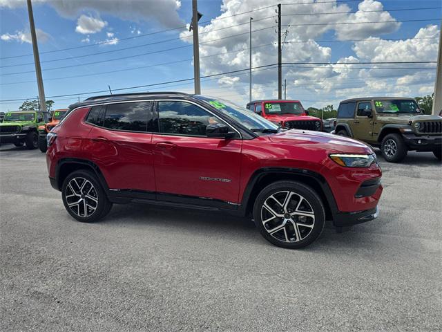 2025 Jeep Compass COMPASS LIMITED 4X4