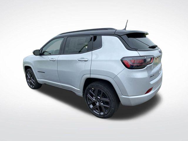 2025 Jeep Compass COMPASS LIMITED 4X4