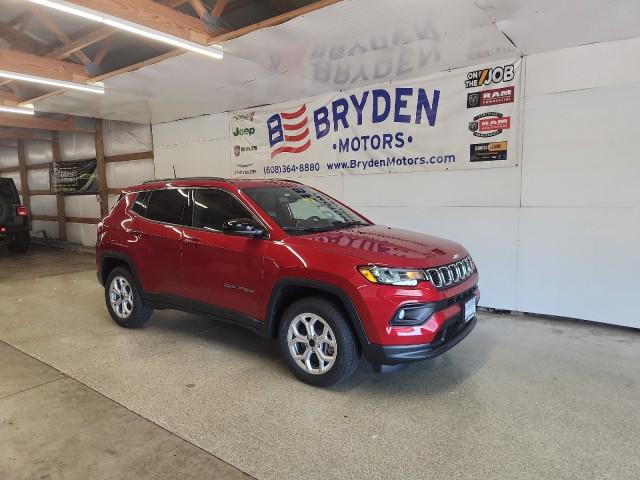2025 Jeep Compass COMPASS LATITUDE 4X4
