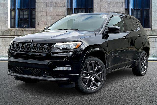 2025 Jeep Compass COMPASS LIMITED 4X4