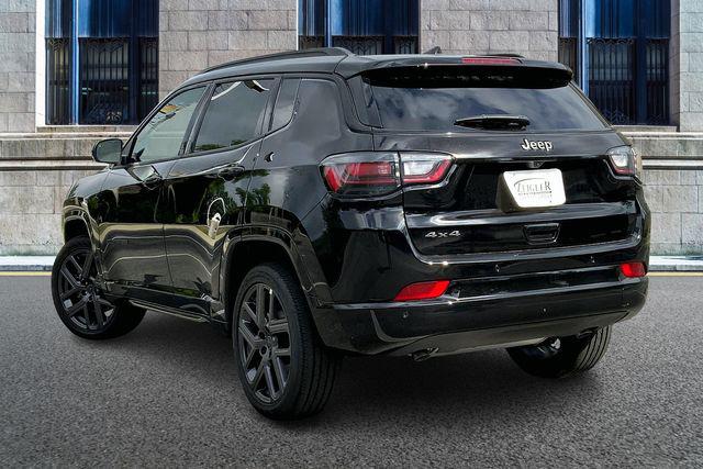 2025 Jeep Compass COMPASS LIMITED 4X4