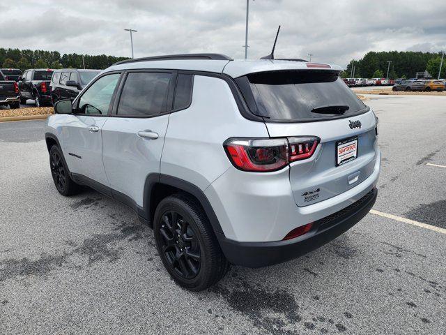 2025 Jeep Compass COMPASS LATITUDE 4X4