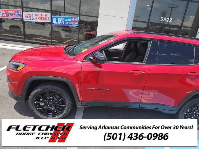 2025 Jeep Compass COMPASS LATITUDE 4X4