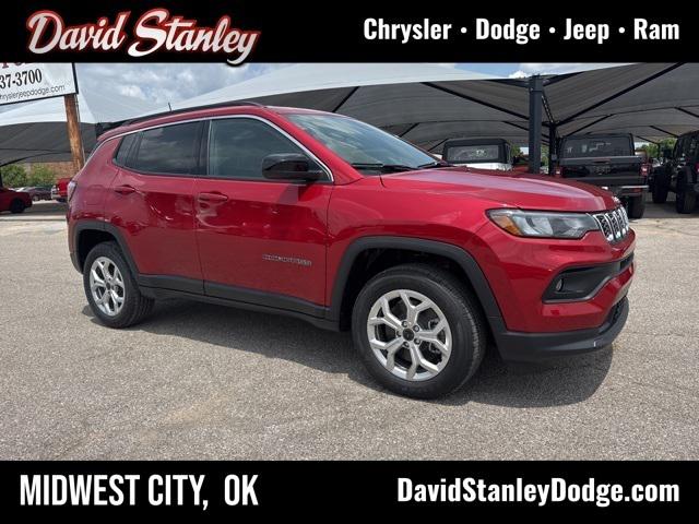 2025 Jeep Compass COMPASS LATITUDE 4X4