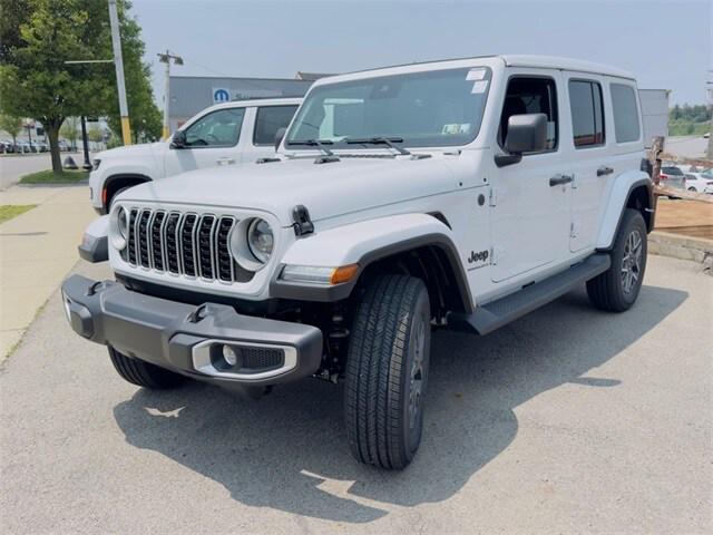2025 Jeep Wrangler WRANGLER 4-DOOR SAHARA