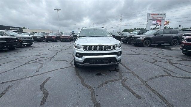 2025 Jeep Compass COMPASS LATITUDE 4X4