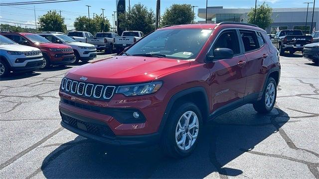 2025 Jeep Compass COMPASS LATITUDE 4X4