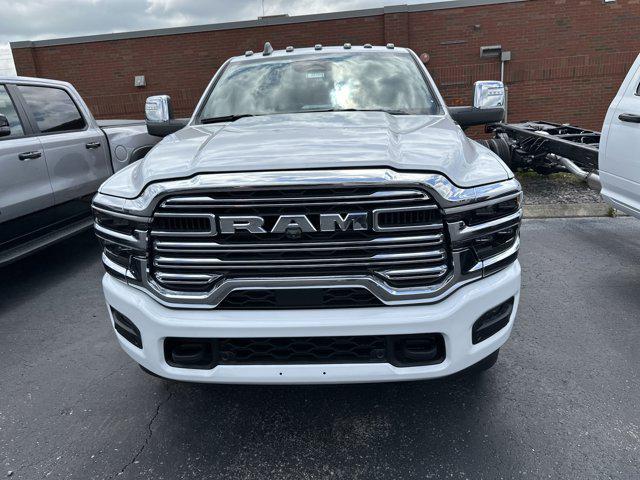2025 RAM Ram 3500 RAM 3500 LARAMIE CREW CAB 4X4 8 BOX