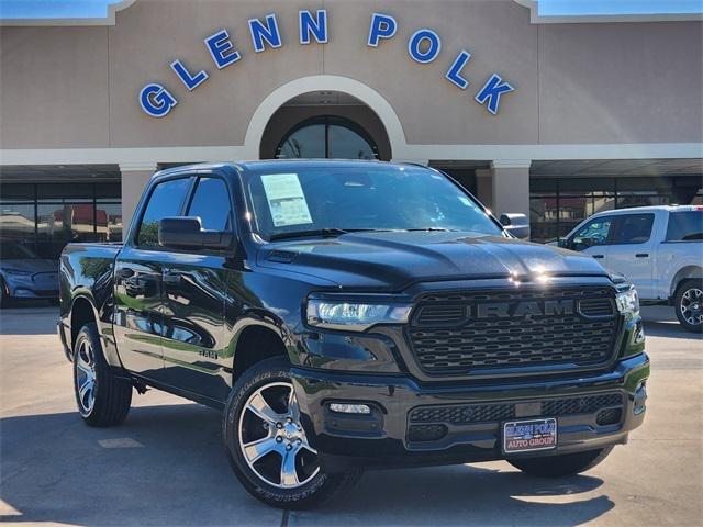 2025 RAM 1500 Tradesman Crew Cab 4x4 57 Box
