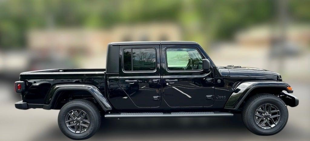 2025 Jeep Gladiator GLADIATOR SPORT S 4X4